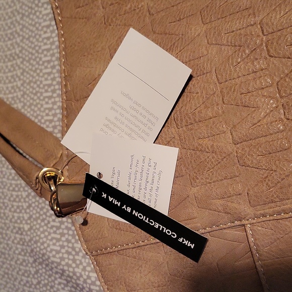 Allison Signature Tote Bag and Wallet Set from the MKF Collection by Mia K. - Picture 9 of 11